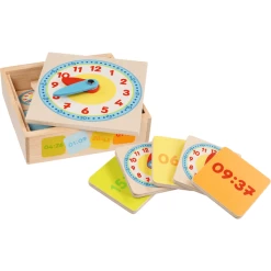 Goki Leren Klok In Houten Doos -SpeelgoedKorting goki leren klok in houten doos a325282 2